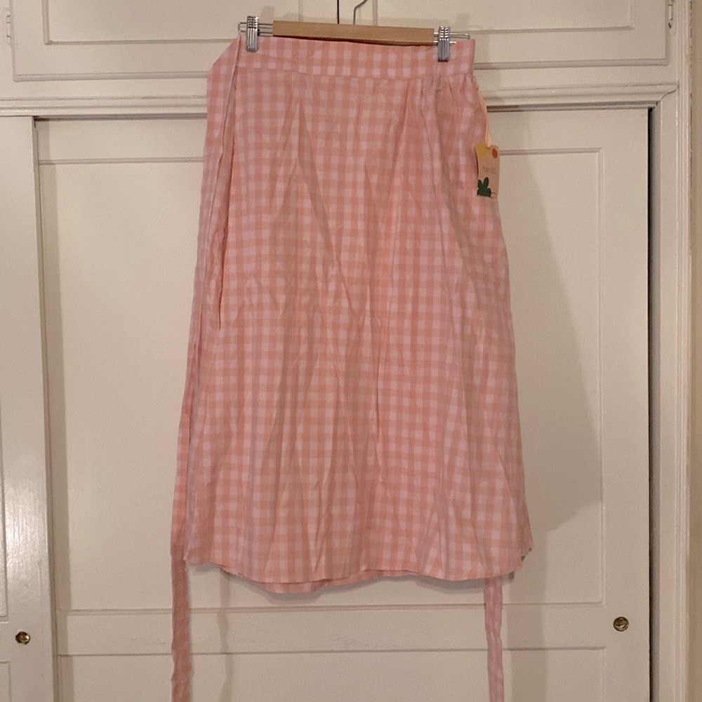 Ban.do pink gingham wrap skirt, with pockets!
